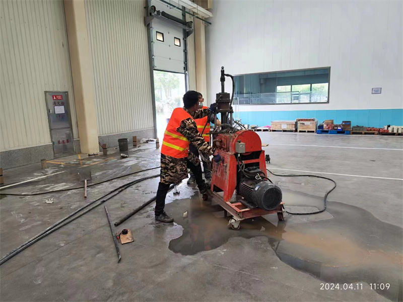 大冶厂房地面下沉塌陷注浆加固施工